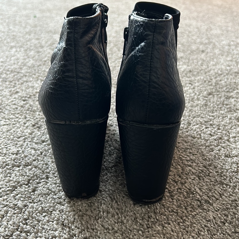 Heel Booties - Picture 5 of 7